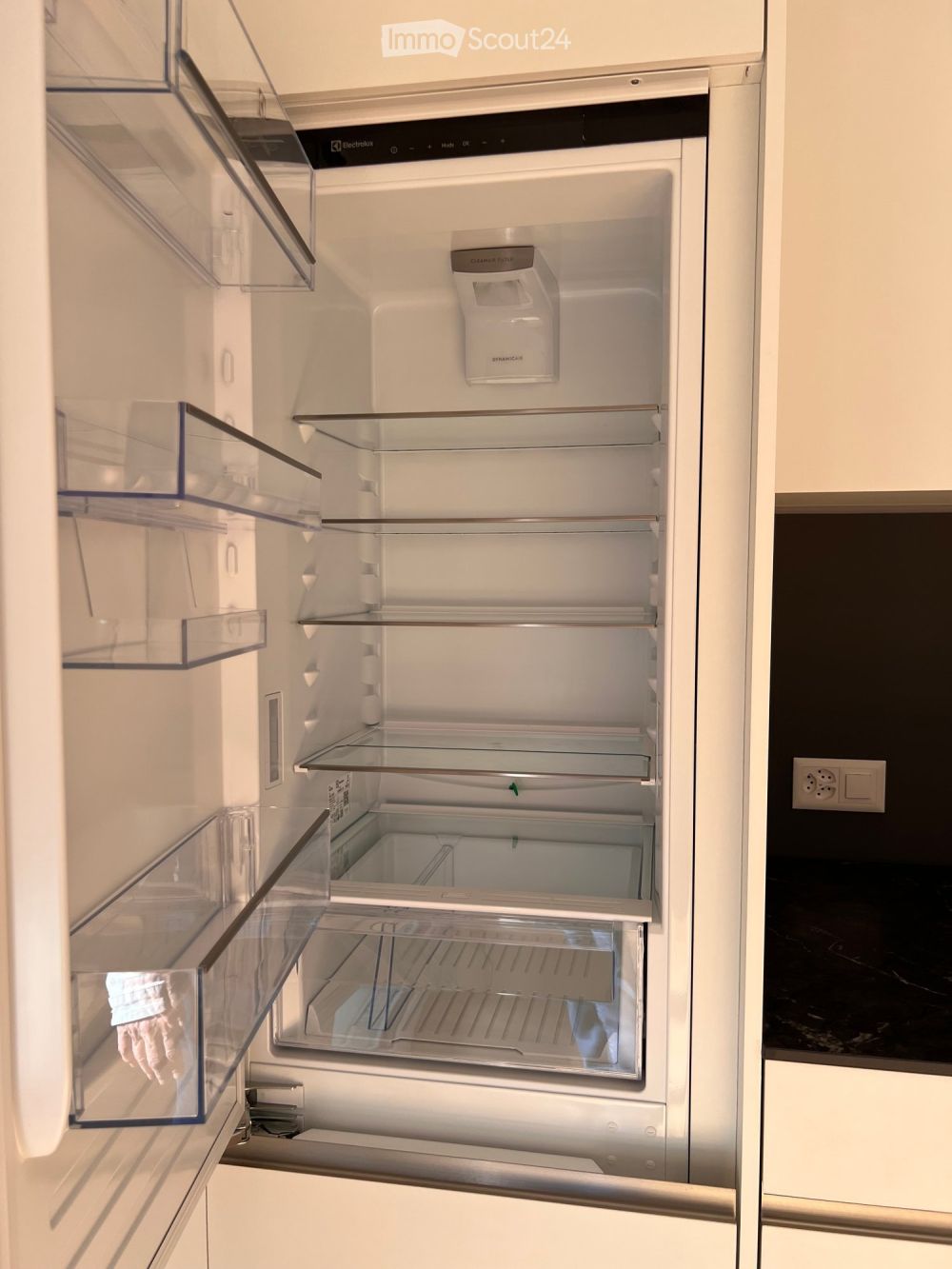 Erstvermietung | Moderne 3.5-Zimmer-Wohnung mit zwei Aussenbereichen - Bild 11