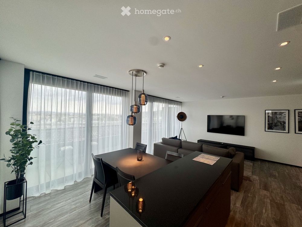 Three Point -- Erstbezug in möblierter 2.5-Zimmer Wohnung -- 9. Stock mit mit Alpenblick - Bild 2