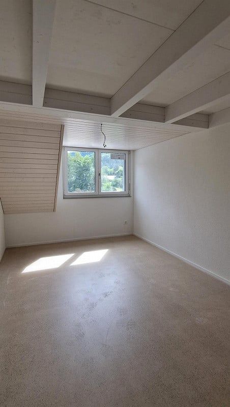 Moderne 2.5-Zimmer-Maisonette-Dachwohnung in Turbenthal - Bild 4