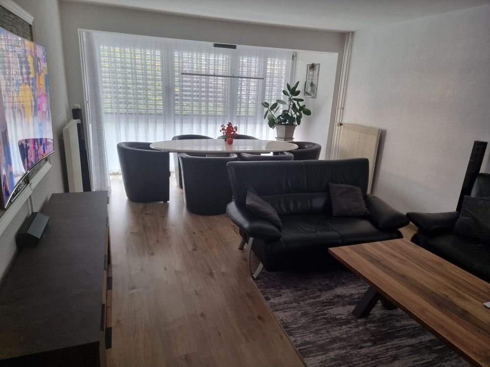 Helle 4.5-Zimmer-Wohnung mit zwei Balkonen an ruhiger Lage - Bild 3
