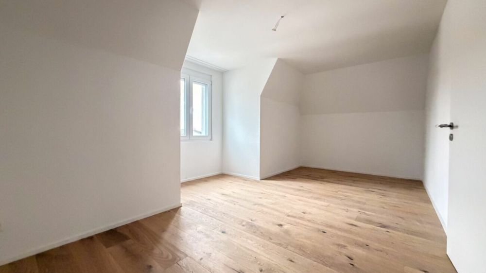 Kernsanierte 3.5 Dachwohnung im Eigentumstandard - Bild 4