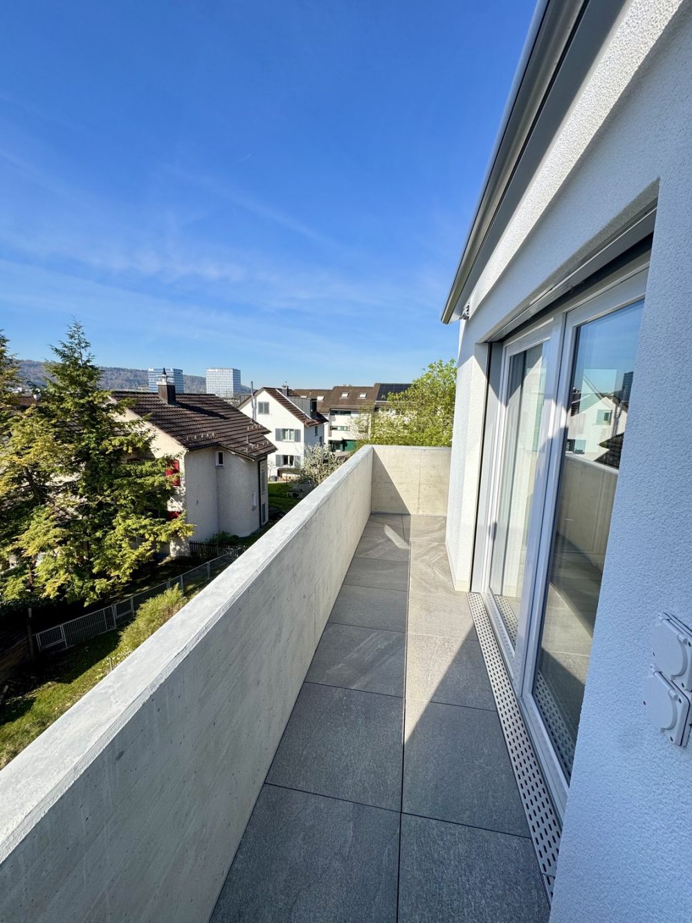 Helle 2.5-Zimmer-Neubauwohnung mit sonnigem Balkon in Wallisellen - Bild 4