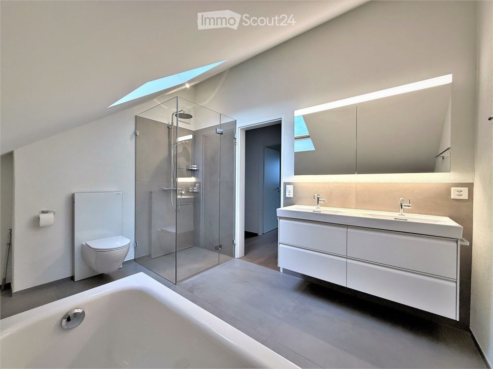 Grosse moderne 3.5 Zimmer Duplex-Wohnung mit Cheminée und Bergsicht - Wohnen über zwei Etagen - Bild 5