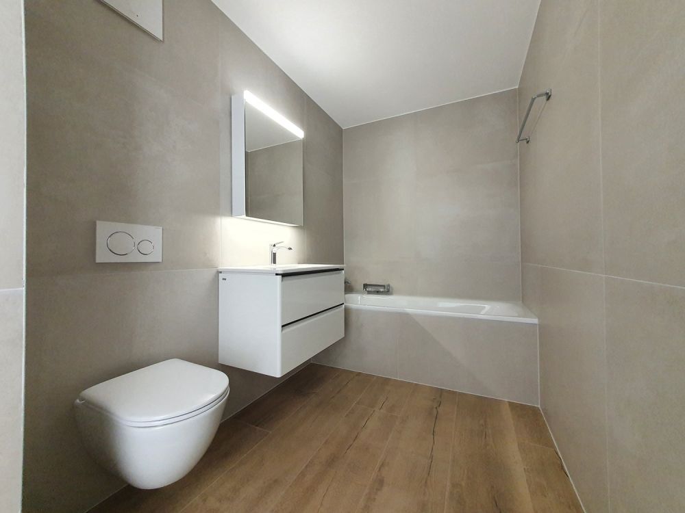 Appartement moderne de 3 pièces avec grand balcon et vue sur le lac. - Bild 7