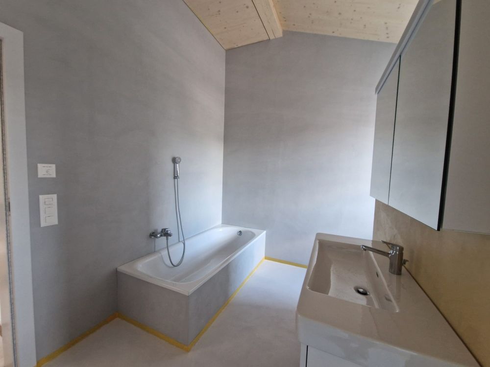 Neubezug – Exklusive 4½-Zimmer-Maisonettewohnung im Zweifamilienhaus - Bild 5