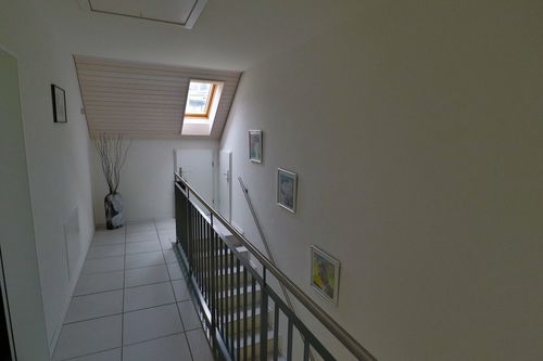 Maisonette-Wohnung in Dättnau - naturnah und modern - Korridor 2. OG