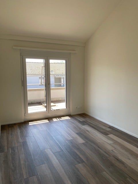 Erstvermietung nach Sanierung  3.5-Zimmer Dachwohnung in Embrach - Bild 13