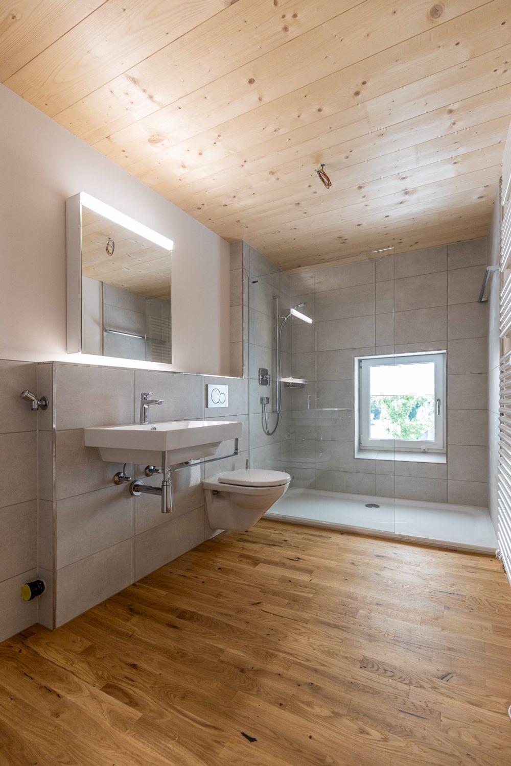 Charmantes Eckeinfamilienhaus im Dorfzentrum zum Mieten - Bild 6