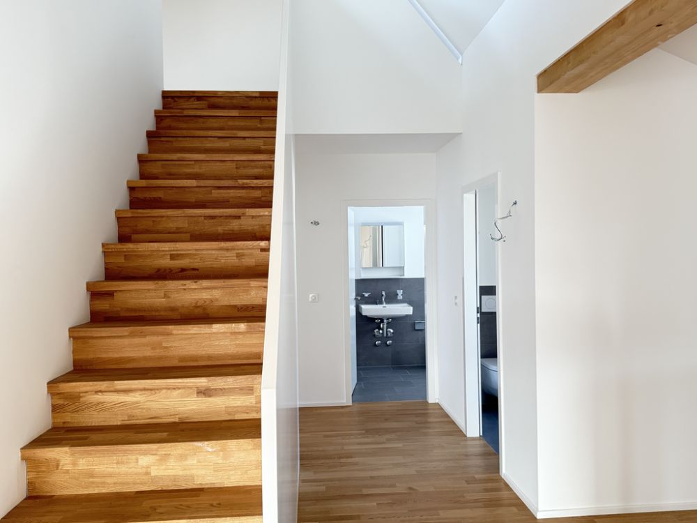 Exklusive Maisonette-Loft - Wohnen auf höchstem Niveau - Treppe zu Galerie