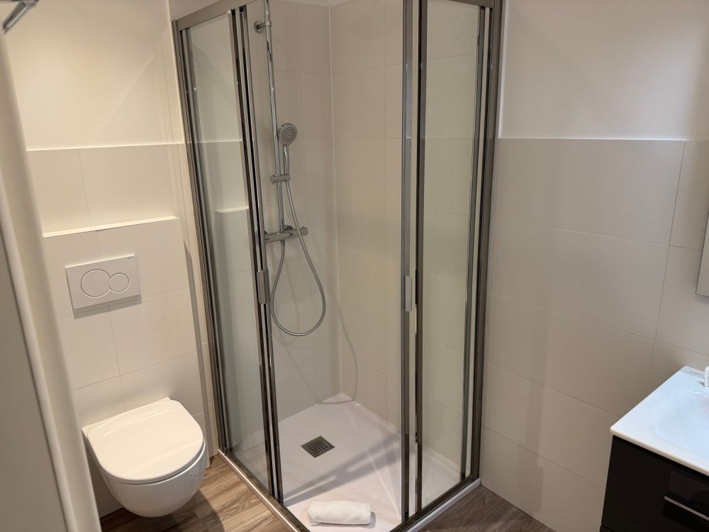 Monolocale arredato moderno a Riazzino – disponibile subito - Bild 3