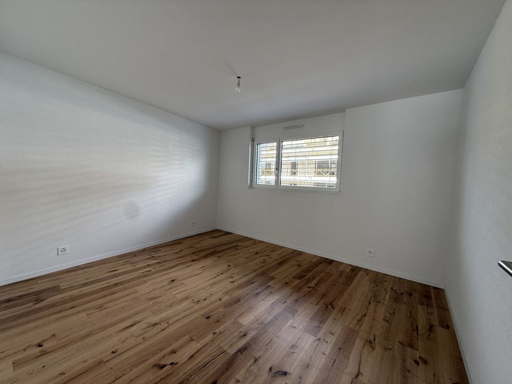 Sehr schönes neues 2.5-Zimmer-Apartment im Erdgeschoss - Chambre