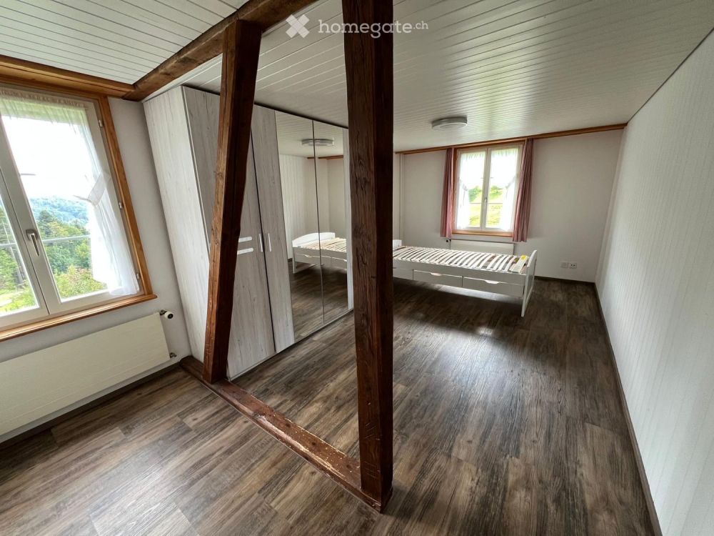 Charmante 5.5-Zimmer-Dachwohnung mit Aussicht in Au TG - Bild 6