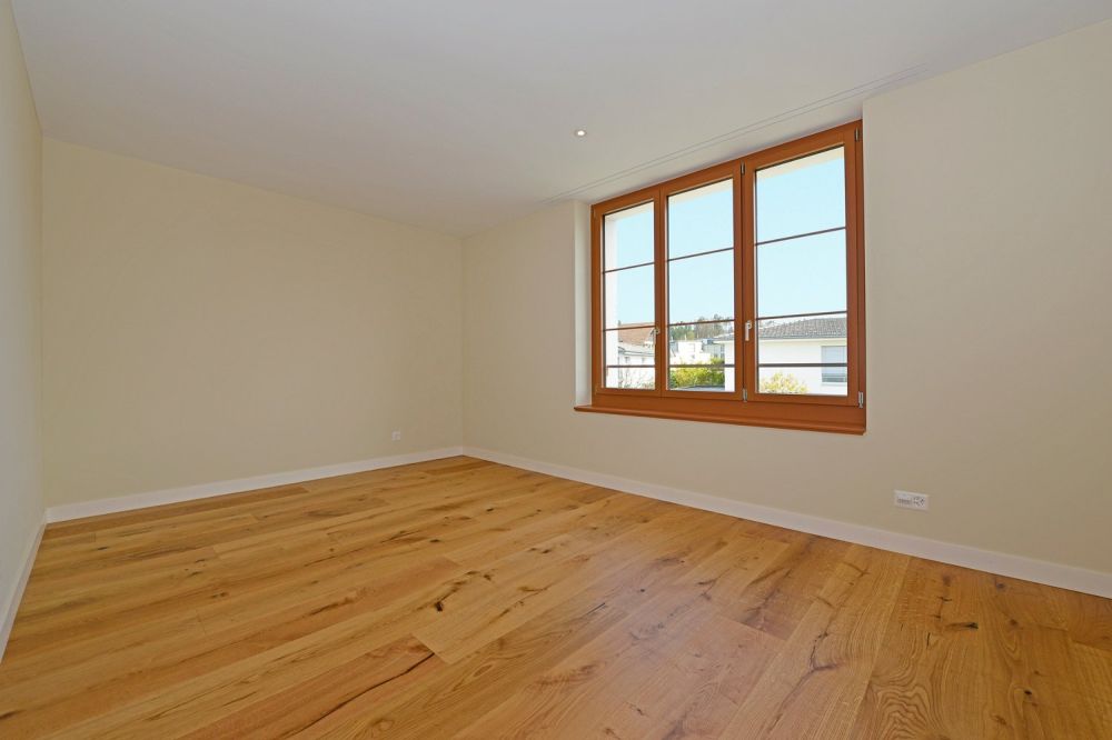Neue 3.5-Zimmerwohnung: ländlich mit Stadtanschluss leben - Schlafzimmer 1