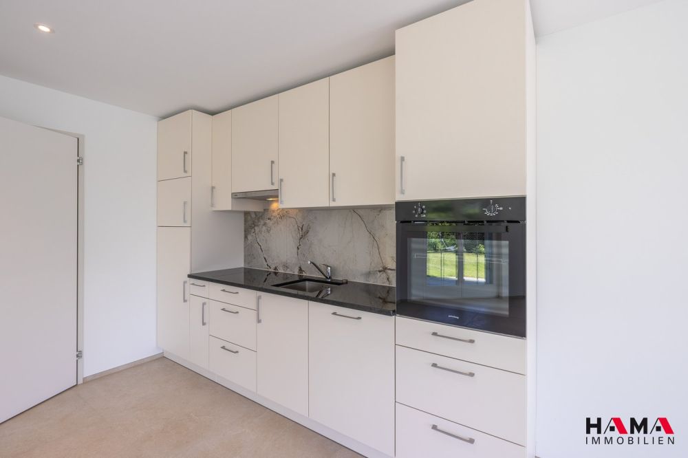 ERSTVERMIETUNG - exklusive 2.5-Zimmer-Einliegerwohnung mit Pool zur Mitbenutzung - 2.5-Zi.Whg. EG, Alte Bühnenbergstr. 58a, Oftringen_2500pix-3
