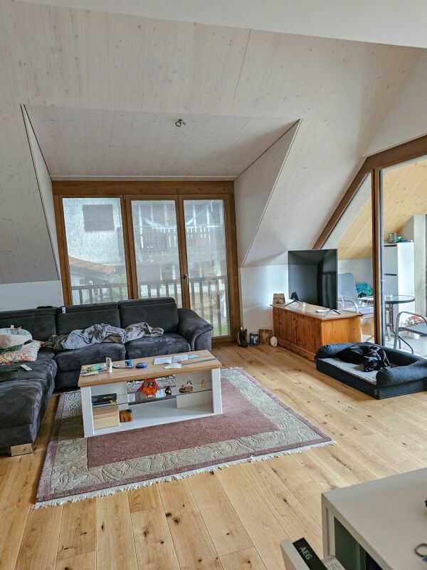 Moderne 2.5 Zimmer-Wohnung in Tomils - Bild 4