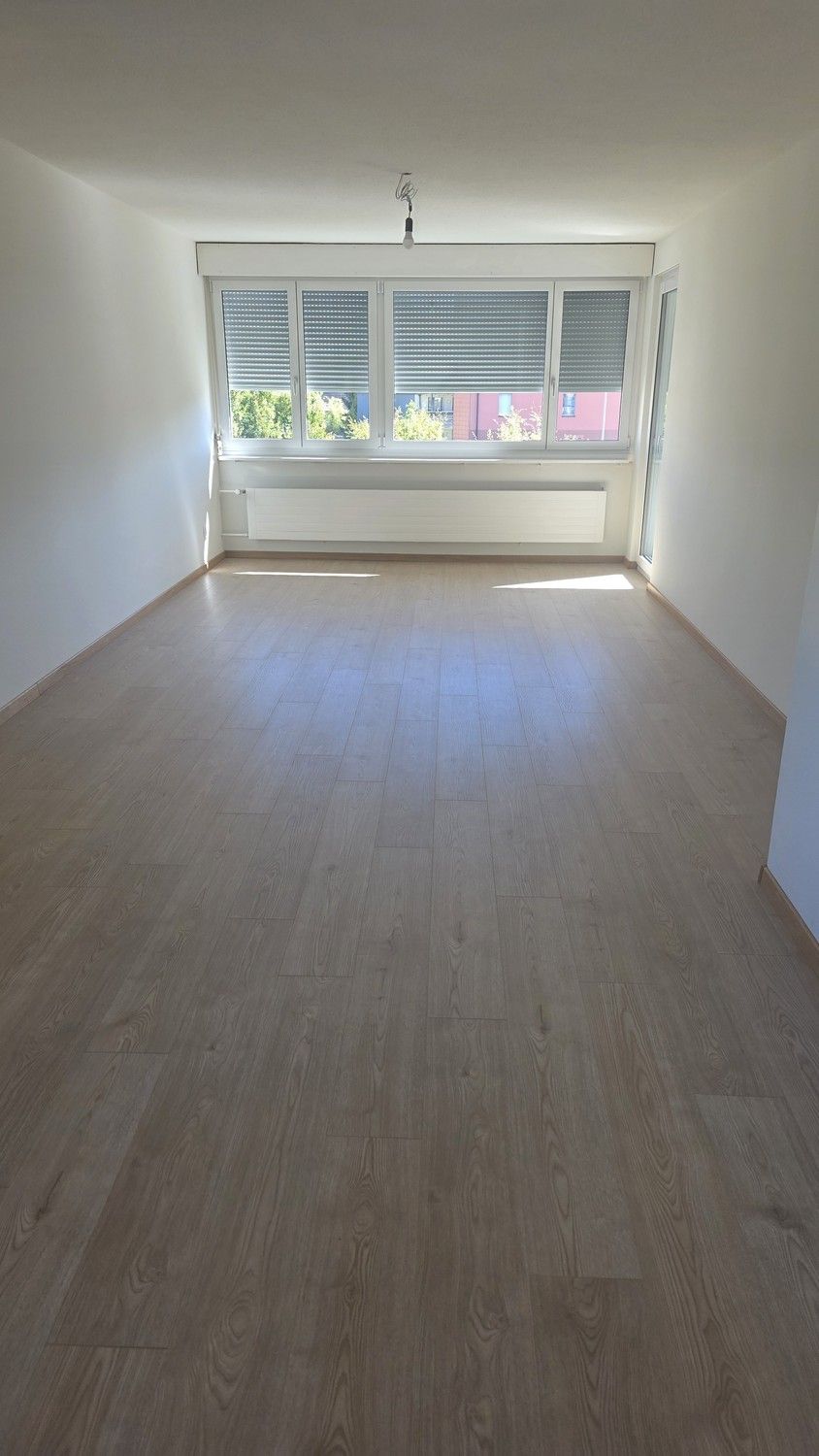 RenovieERSTVERMIETUNG NACH SANIERUNG: MODERNE 4.5-ZIMMERWOHNUNGEN!rte Wohnung in Brüttisellen - Bild 8