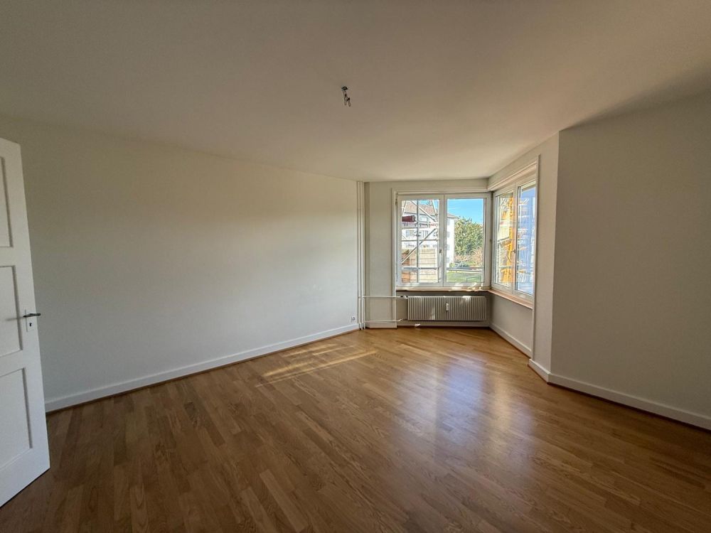 3-Zimmer Genossenschafts-Wohnung mit grossem Balkon - Bild 3