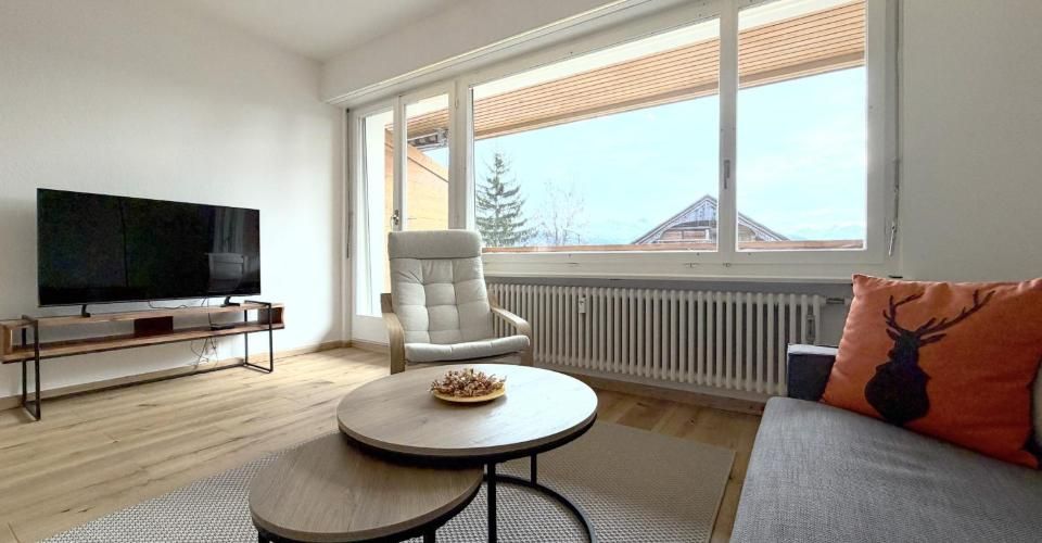 Magnifique grand studio avec alcôve au coeur de la station - Appartement meublé 1.5 pièces - image - 2