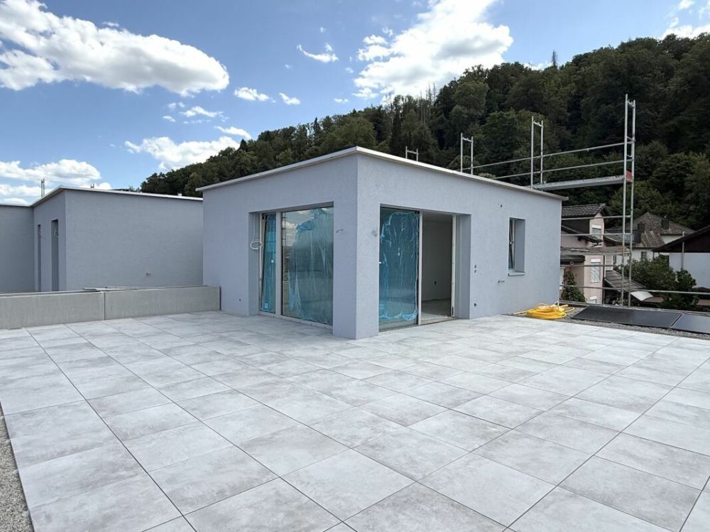 Exklusive Attika-Studiowohnung mit 93 m² Terrasse und Weitsicht - Bild 2