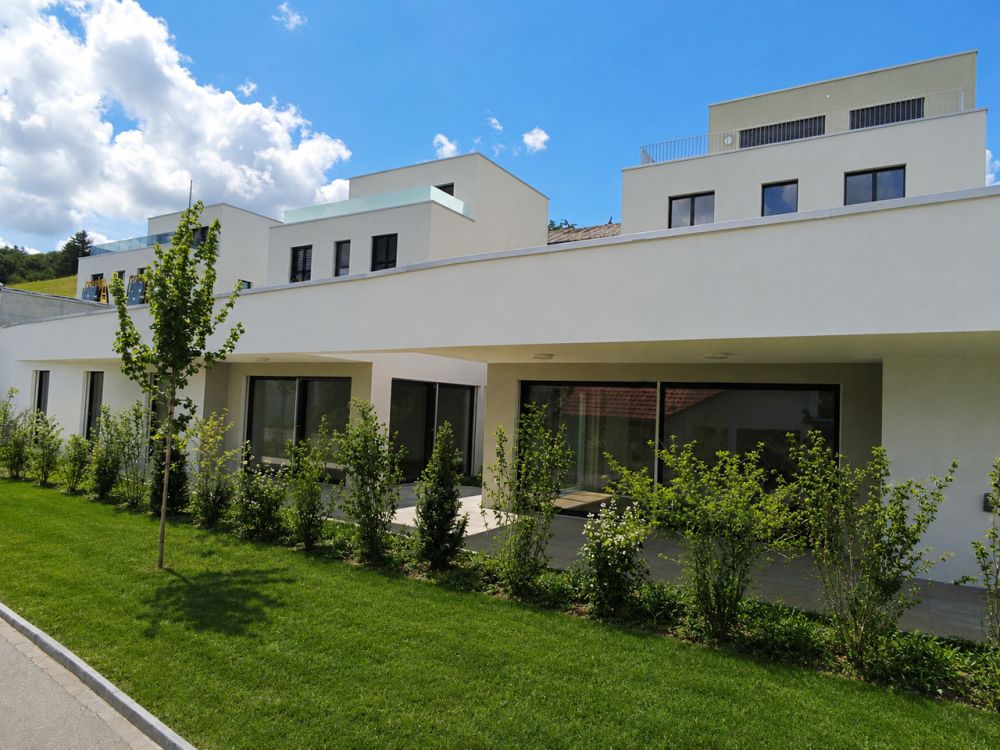 Erstbezug 4.5-Zimmer Terrassenhaus an ruhiger Lage Hilfikon - Bild 1