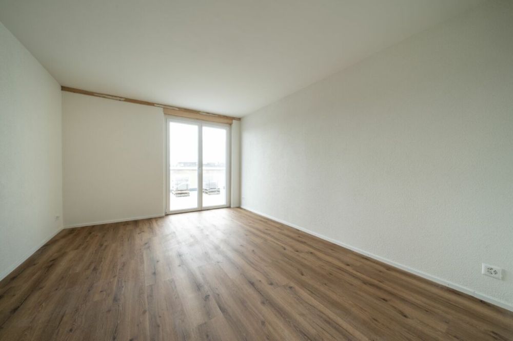 Exklusive 4.5-Zimmer-Attikawohnung mit ca. 163 m² Sonnenterrasse - Erstbezug im Neubau - Bild 12