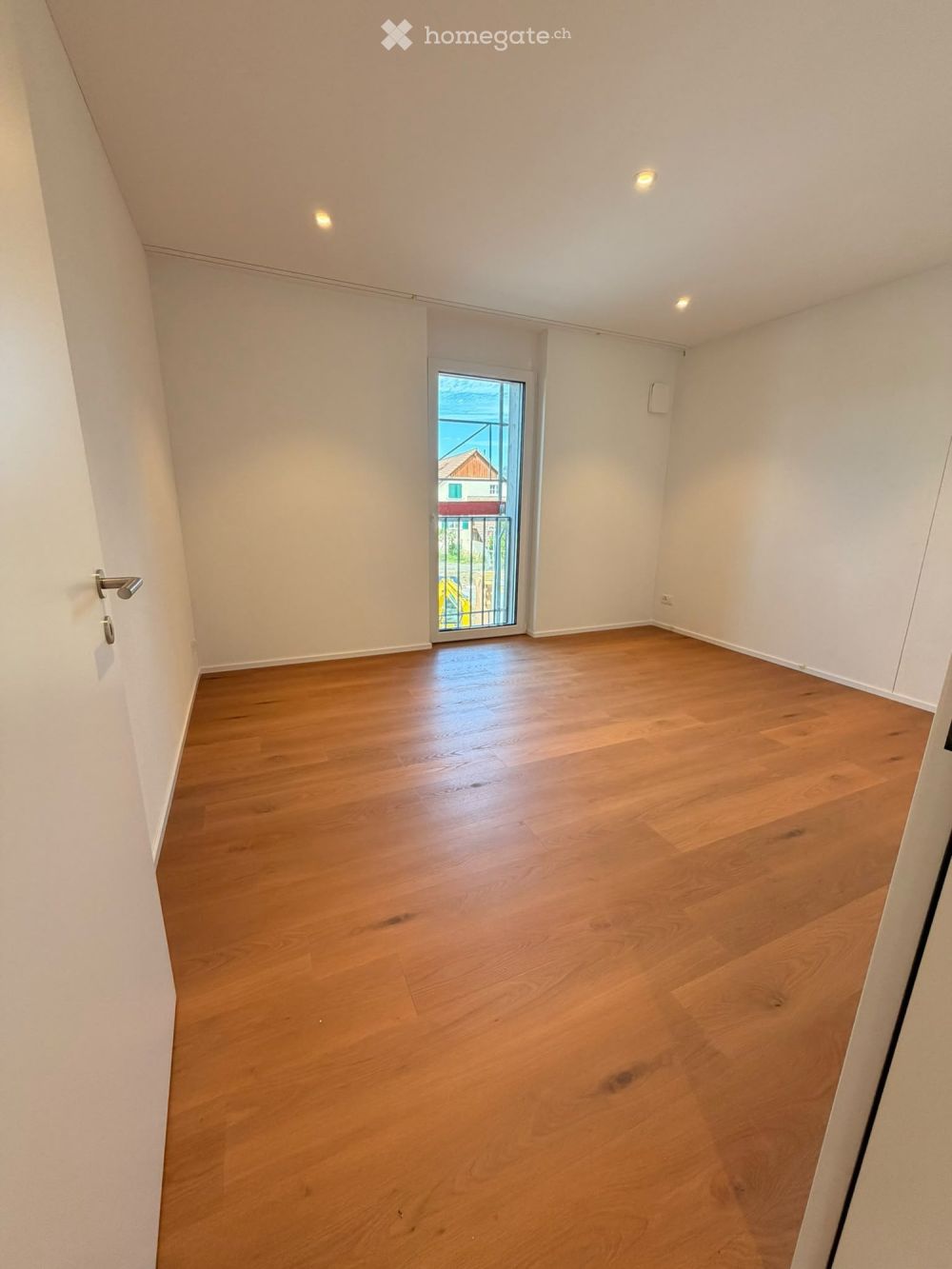 ERSTVERMIETUNG: 3.5-Zimmer-Neubauwohnung mit zwei Bädern und 17 m² gedecktem Balkon - Bild 9