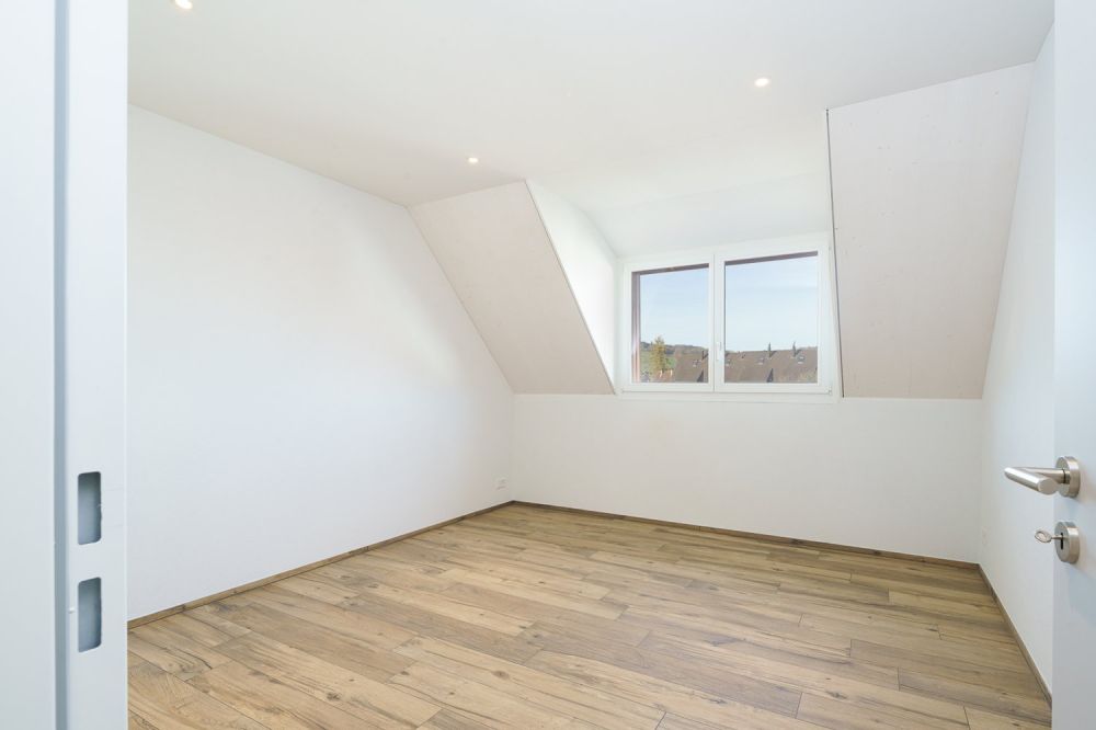 Moderne 4-Zimmer-Dachwohnung an ruhiger Lage - Bild 7