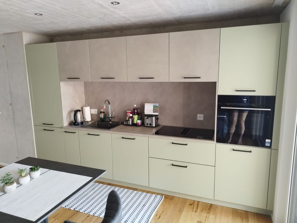 Ab 15.8./1.9. - Moderne, tolle 1.5 Zi Wohnung mit 30 BGF und grossem Balkon 12 m2 - Bild 2