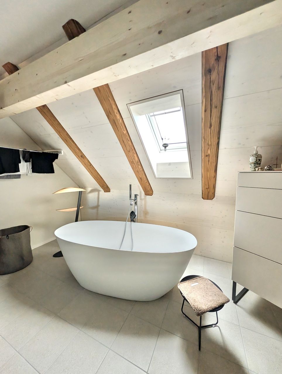 3.5 Zimmer Haus angebaut, Lift, Top Ausbau - Bild 4