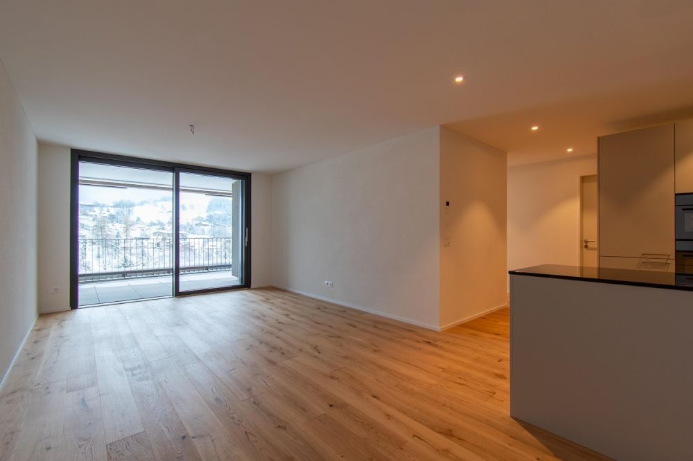 Erstvermietung moderne 3.5 Zimmer-Wohnung mit Balkon - Bild 2