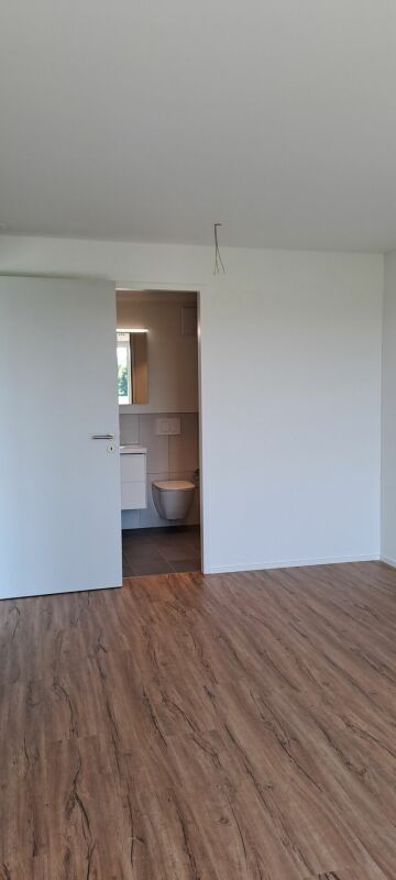 Helle  3.5 Zimmerwohnung mit grosszügigem Balkon - Bild 8