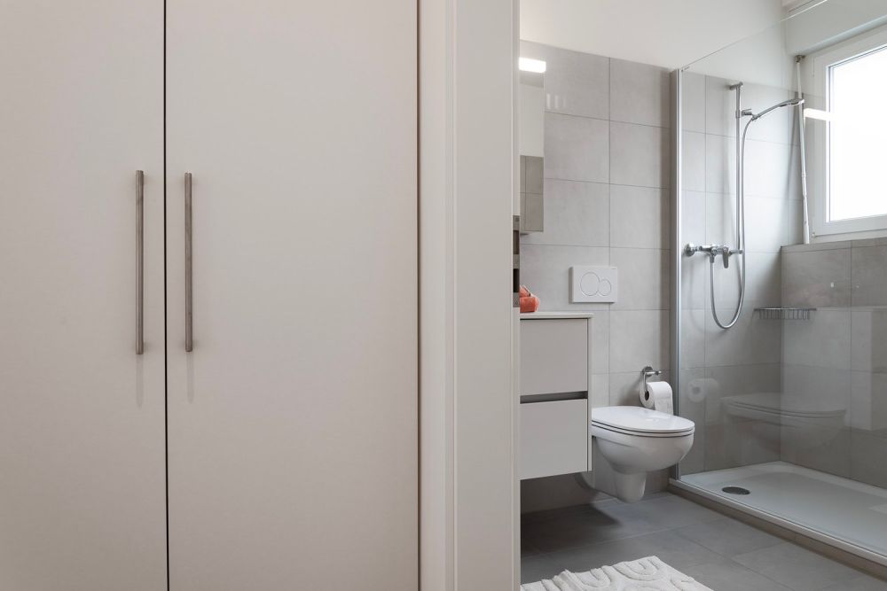 AFFITTIAMO IN PALAZZINA RECENTEMENTE RINNOVATA - Bagno 2p