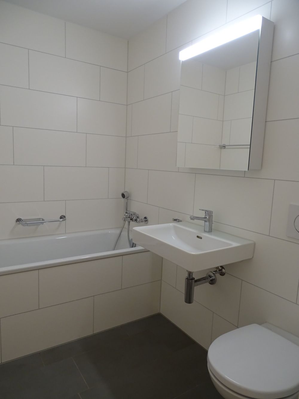 Erstbezug nach Sanierung! - DSC05859