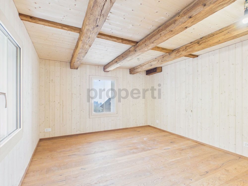 Neu renovierte 7-Zimmer-Maisonette mit grosszügigem Grundriss, Ennetbürgen - Image 8