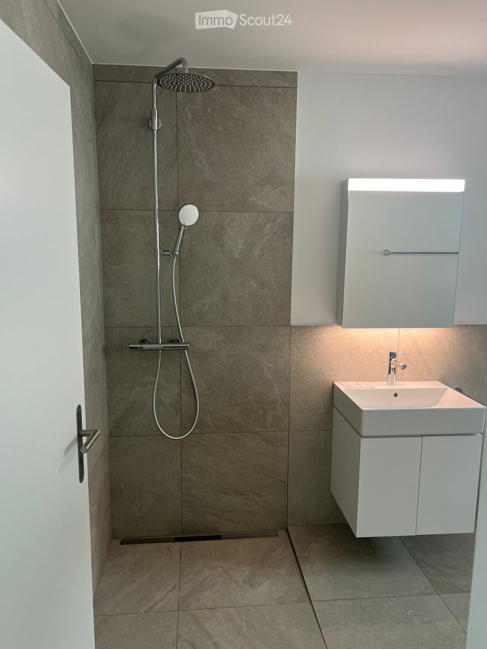 Maison mitoyenne neuve de 5 pièces à Péry – Disponible immédiatement - Bild 4