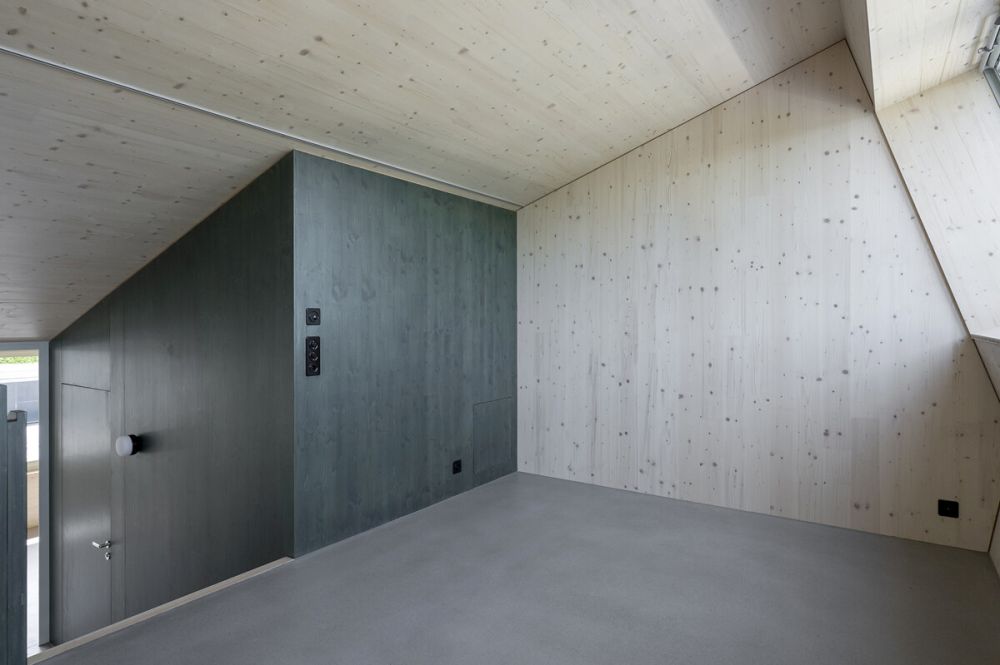 Erstvermietung: Atelier-Reihenhaus im Garten an sonniger ruhiger Lage - 42c_DSC5423