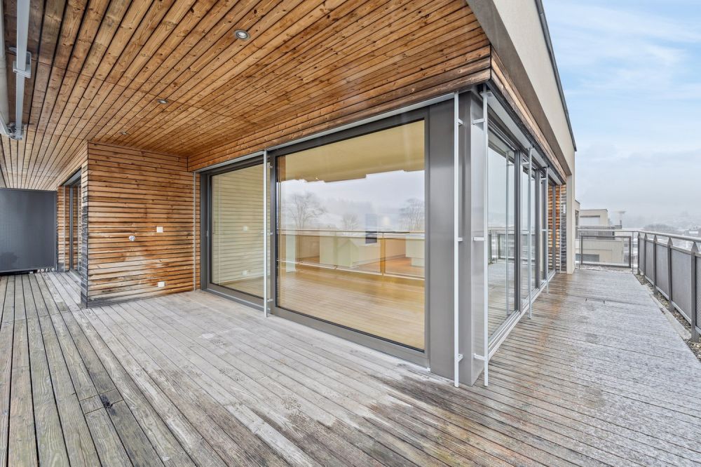 Leben Hoch2 in dieser schönen Attikawohnung - Balkon/Terrasse/Sitzplatz