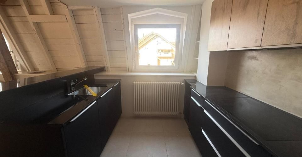 Grand appartement de 3,5 pièces avec beaucoup de cachet - Appartement 3.5 pièces - image - 4