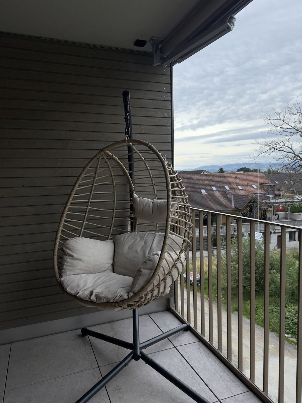Neue und moderne, möblierte 3.5 Zi Wohnung - Bild 10
