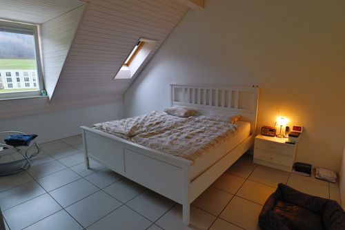 Maisonette-Wohnung in Dättnau - naturnah und modern - Schlafzimmer