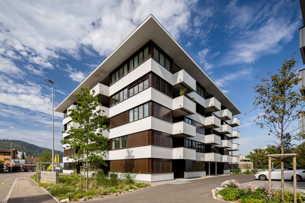 2.5-Zimmerwohnung - modern und grosszügig! - Aussenansicht