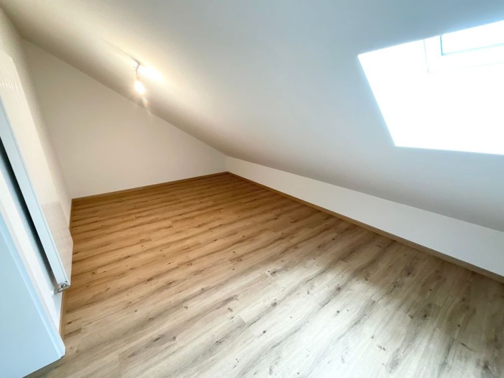 Charmantes 3.5-Zimmer-Neuwagenwohnung mit großer Terrasse - Bild 7