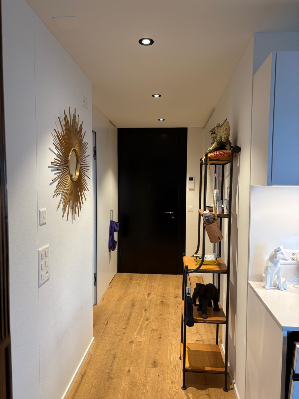 Moderne 2.5-Zimmer-Wohnung mit Balkon und Garage in Menzingen - Bild 5