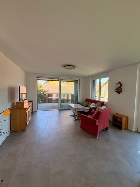 Moderne 3.5 Zimmer-Wohnung nach Eigentumsstandard - Bild 2