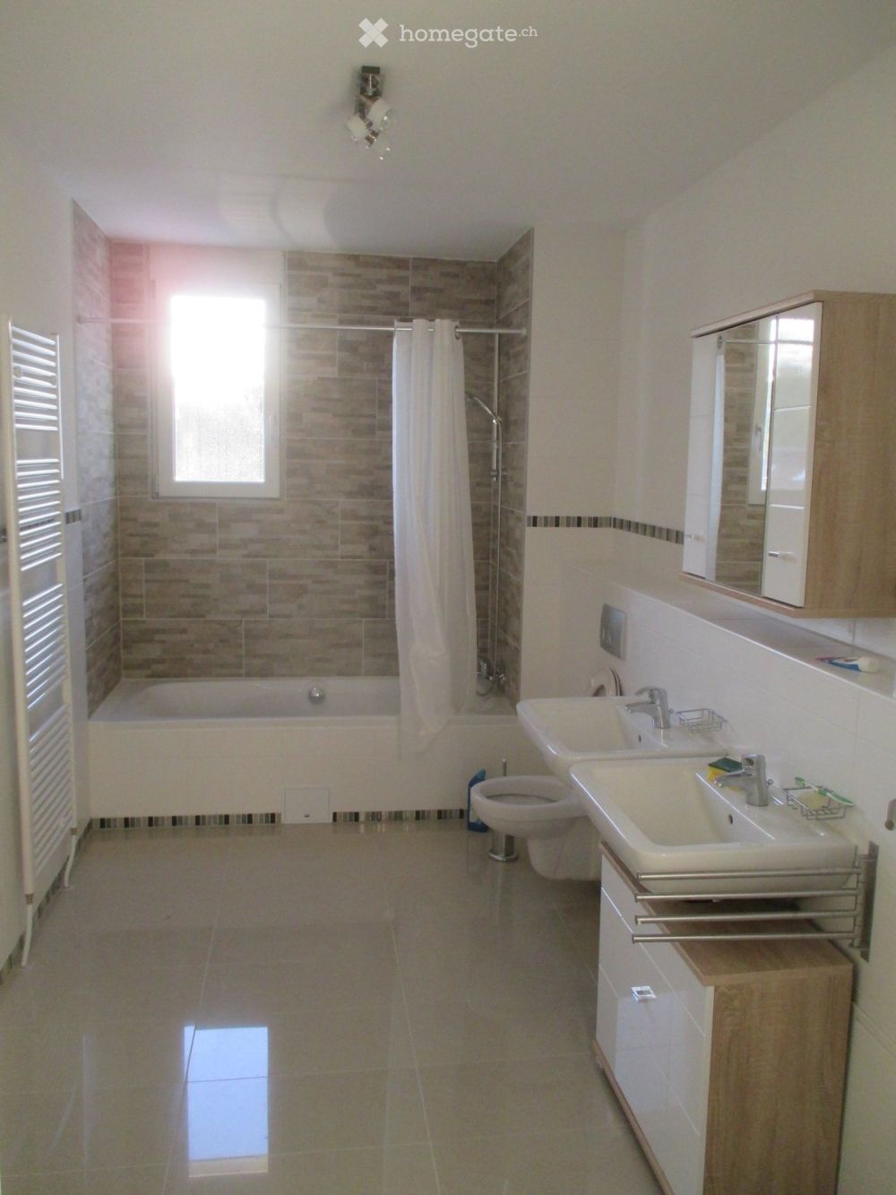 *Top grosse Neubauwohnung 110m2 mit Balkon - Bild 1