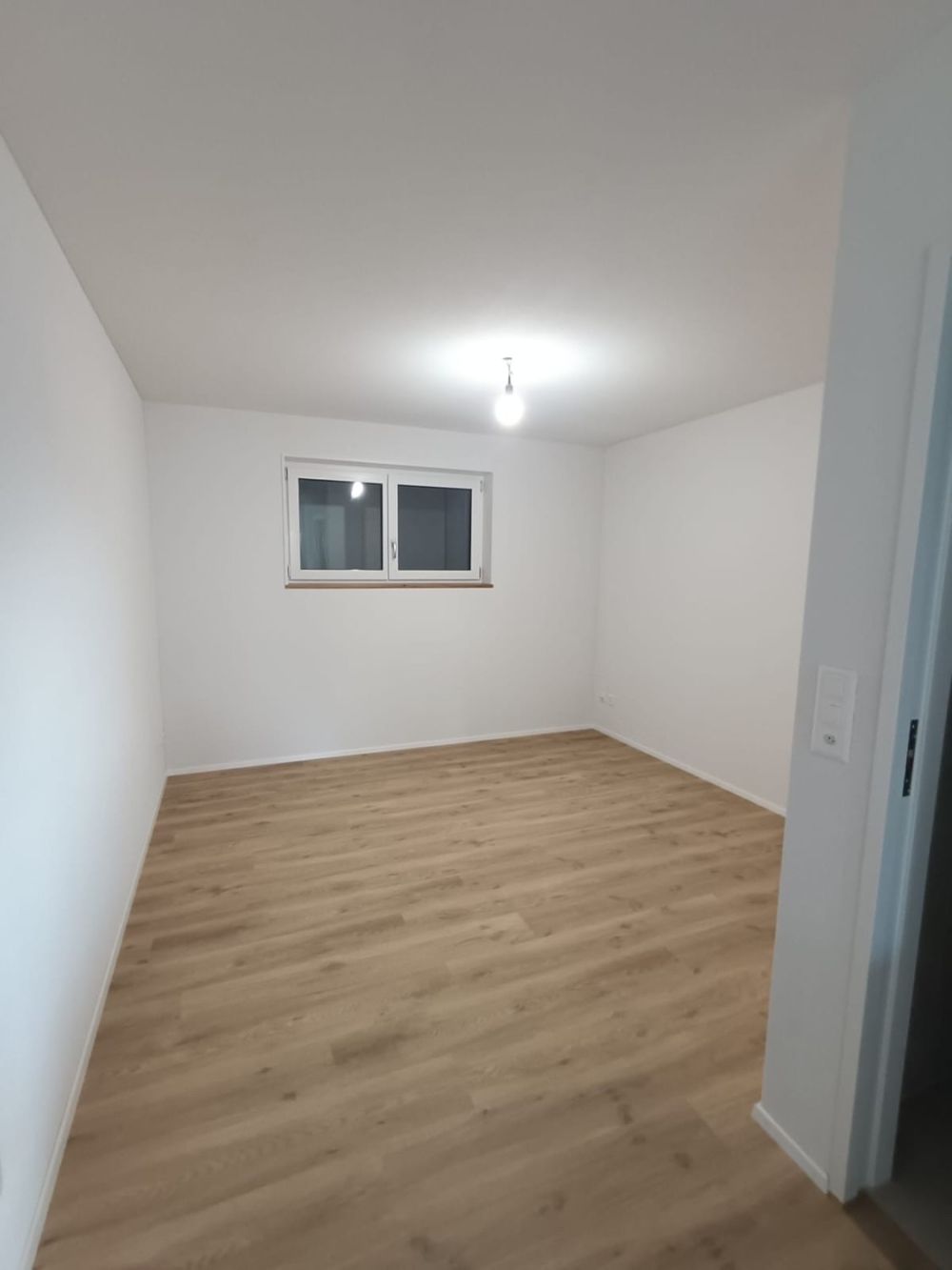 1.5 Zimmer Neubauwohnung - Bild 3