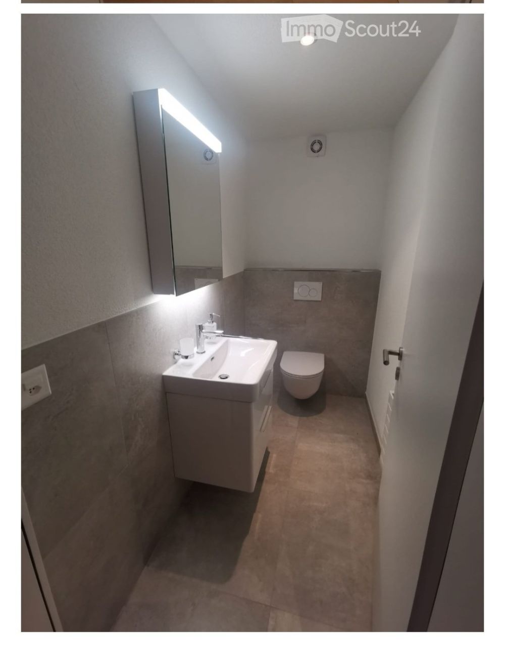 Geräumige 6-Zimmer-Wohnung mit Balkon und schöner Aussicht in Wynau - Bild 6