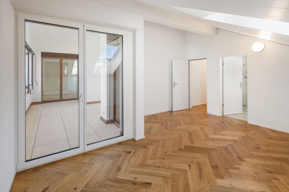 5.5-Zimmer-Dachwohnung mit Balkon und Loggia im Erstbezug - Zimmer