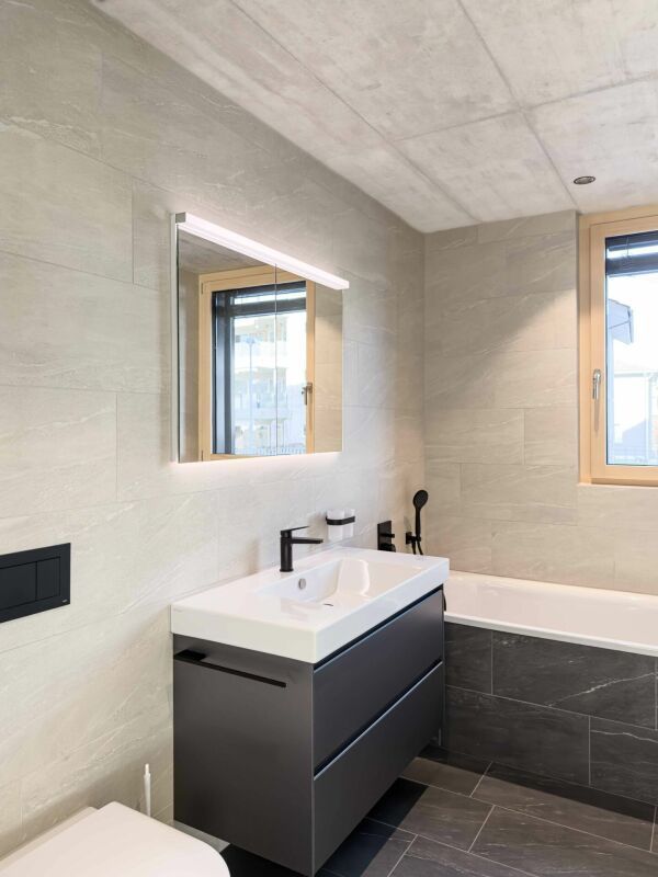 ERSTBEZUG - EINZIGARTIGE GARTENWOHNUNG - Bad / WC