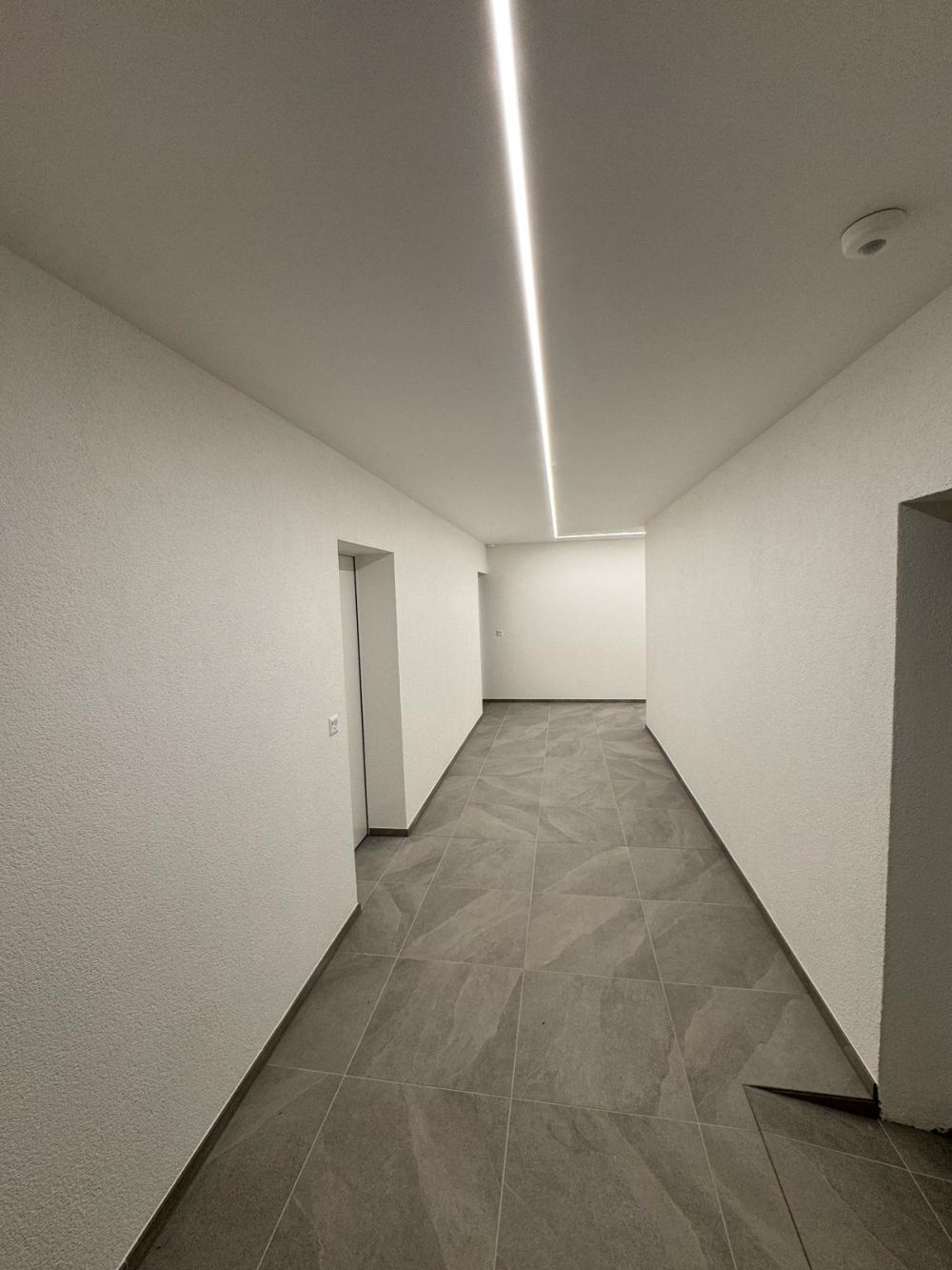 Moderne LOFT-Wohnung (Kernsaniert) mit Blick auf Marktgasse im Herzen von Langenthal - Bild 1